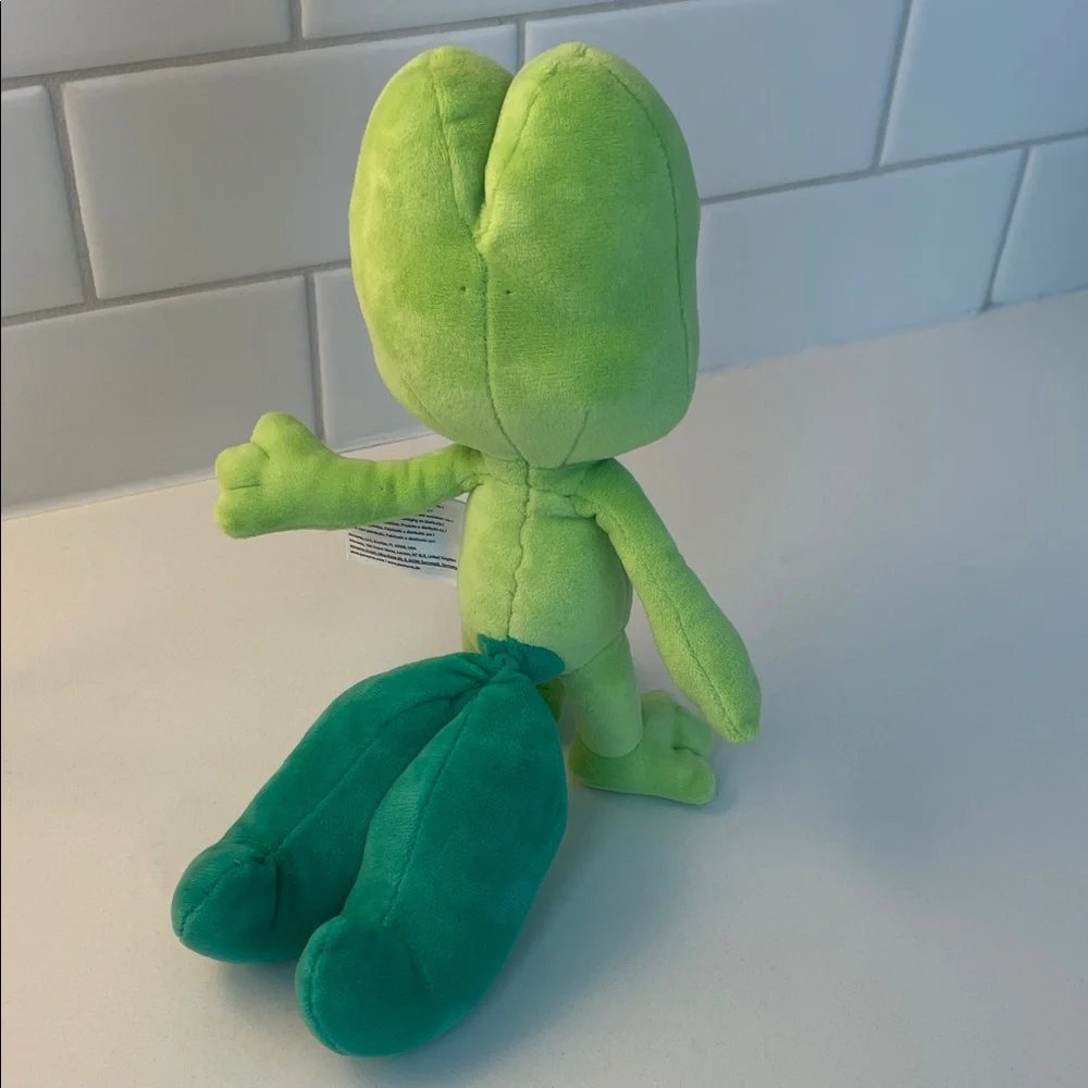 Pokemon Treecko Plush Toy - Green and Red Accents
